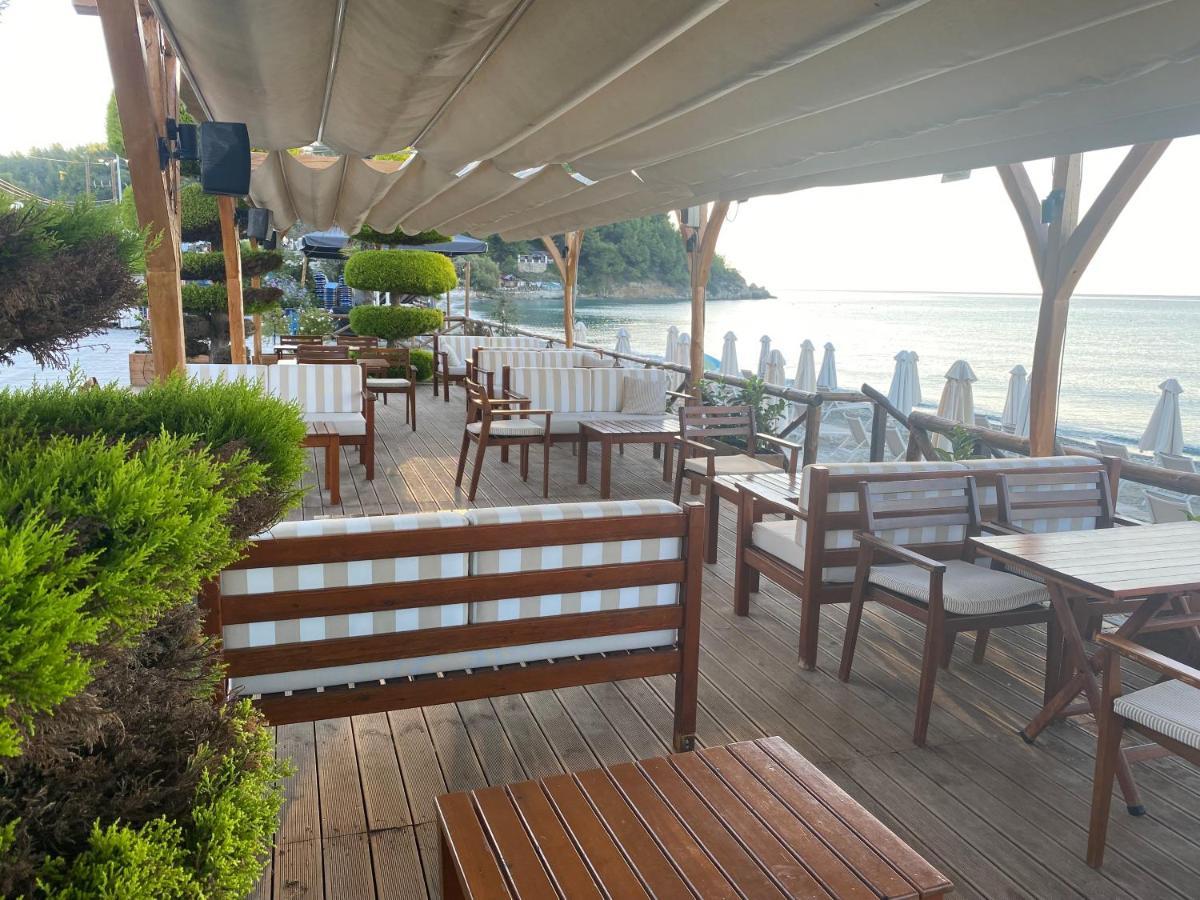 Hotel Paralio Possidi Ngoại thất bức ảnh