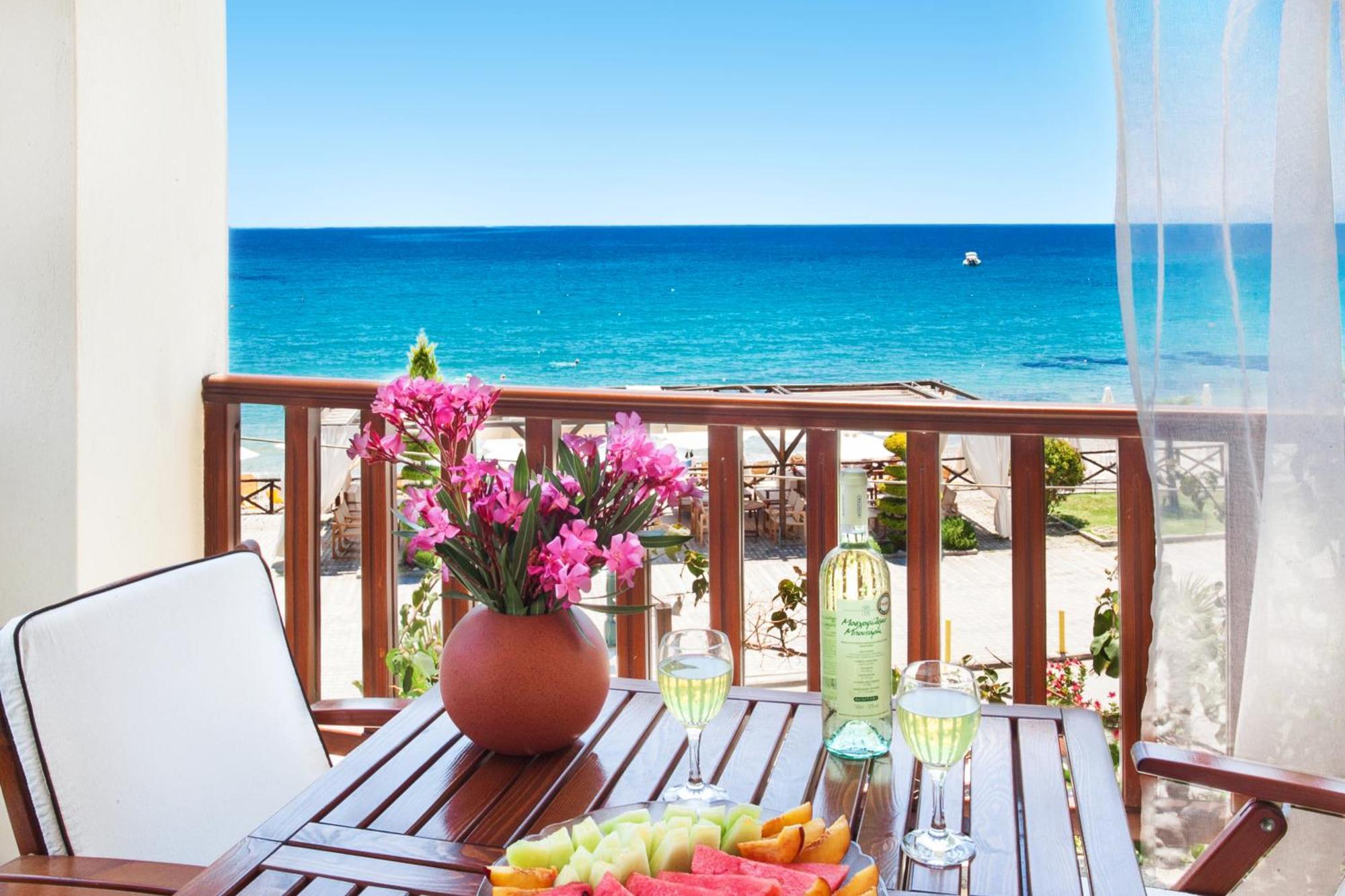 Hotel Paralio Possidi Ngoại thất bức ảnh